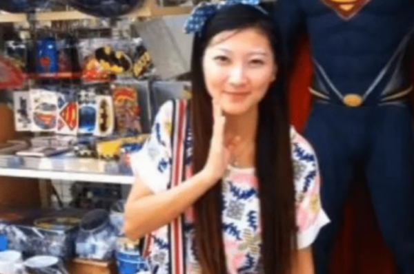 2019年，孕婦在泰國被丈夫推下懸崖，僥倖活命的她，如今咋樣了？