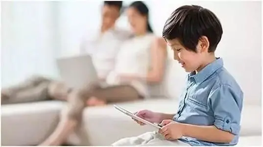 警惕!站起來就頭疼,那不是懶,是腦子“漏水”了 警惕!站起來就頭疼,那不是懶,是腦子“漏水”了