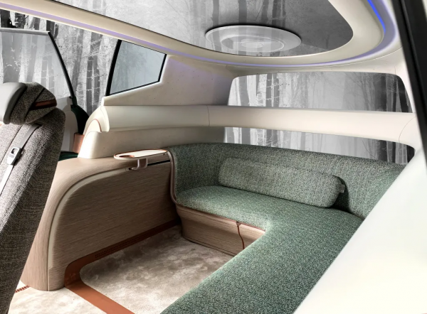 把客廳搬進車裡是一種什麼體驗？