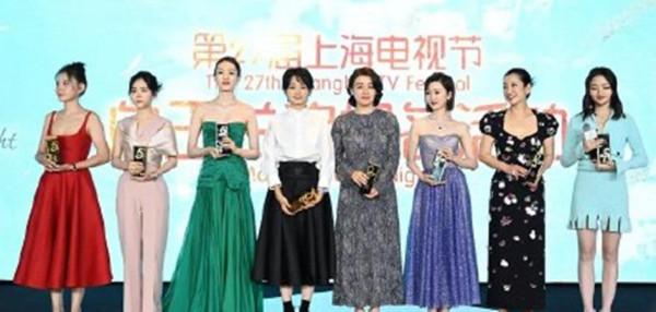 出道前一般般，火了之後一年比一年好看，難道真是“紅氣養人”？