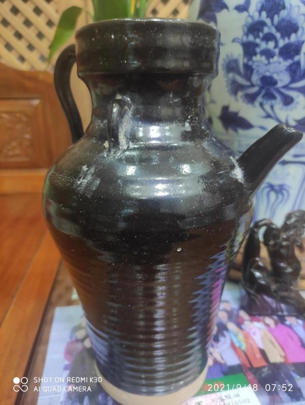 唐代黑釉旋紋執壺標準器欣賞 唐代黑釉旋紋執壺標準器欣賞