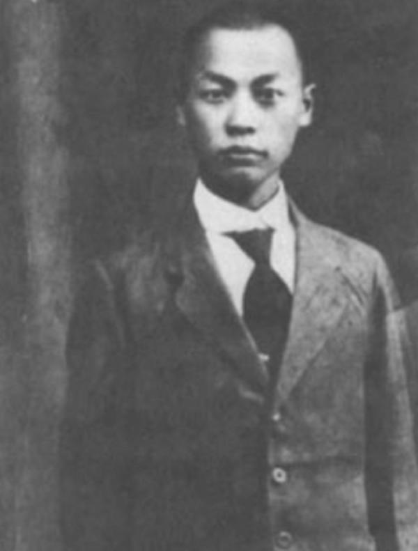 國民黨懸賞陳毅人頭，獎金從五萬降到二百，陳毅大怒質問對方軍官