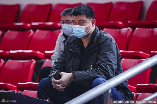 國內後衛助攻前五居然沒有郭艾倫；籃板王新秀餘嘉豪上榜