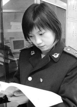 “最美女神”楊屹,一直堅守在海軍一線,所得的研究成果震驚世界 “最美女神”楊屹,一直堅守在海軍一線,所得的研究成果震驚世界