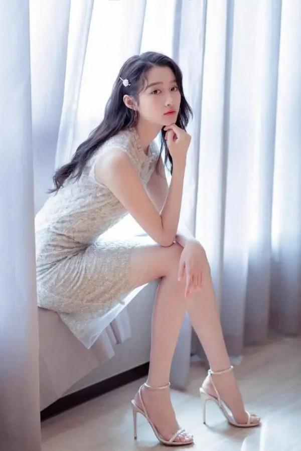 鹿晗女友關曉彤美圖合集 鹿晗女友關曉彤美圖合集