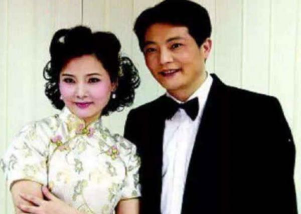 何賽飛：曾對機場工作人員發火，喝多了連導演都罵，為何卻沒涼涼