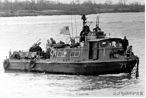 財大氣粗:美軍快速巡邏艇,3挺重機槍配備2萬多發子彈 財大氣粗:美軍快速巡邏艇,3挺重機槍配備2萬多發子彈