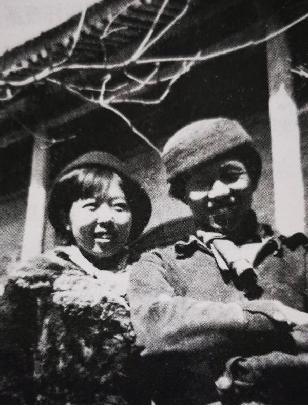 端木蕻良二妻鍾耀群：寫書講述丈夫與蕭紅的婚戀，直言蕭紅很病態