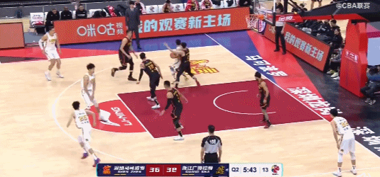 布克35+6+7顧全24分終場前0.1秒獻絕殺 深圳擒廣廈奪9連勝 布克35+6+7顧全24分終場前0.1秒獻絕殺 深圳擒廣廈奪9連勝