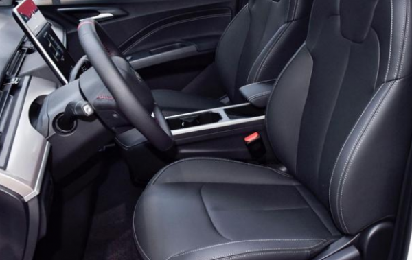 純電續航里程401km，搭配清新的外觀，哪吒V值得購買嗎