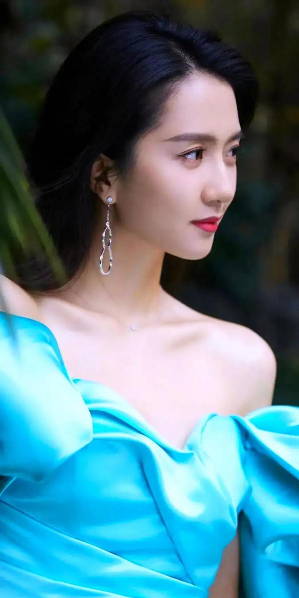 無悲無喜無畏去，好風好月好詩來！《青春無畏》邁雲赫