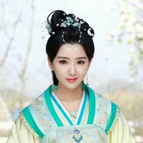 甄嬛傳裡的龍套演員,頌芝年輕時好清純,妙音娘子真是醬油專業戶 甄嬛傳裡的龍套演員,頌芝年輕時好清純,妙音娘子真是醬油專業戶