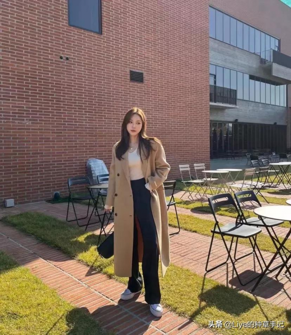 奶奶上衣 ＋ 高腰下裝 = 秋冬王炸穿搭