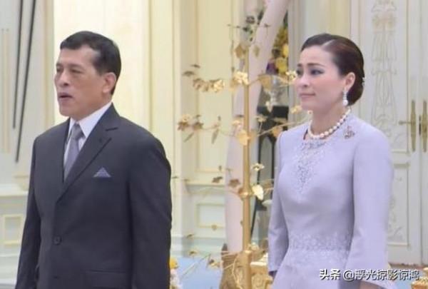 泰王為蘇提達破例，行宮立起御畫像花臺，王后權力擴大