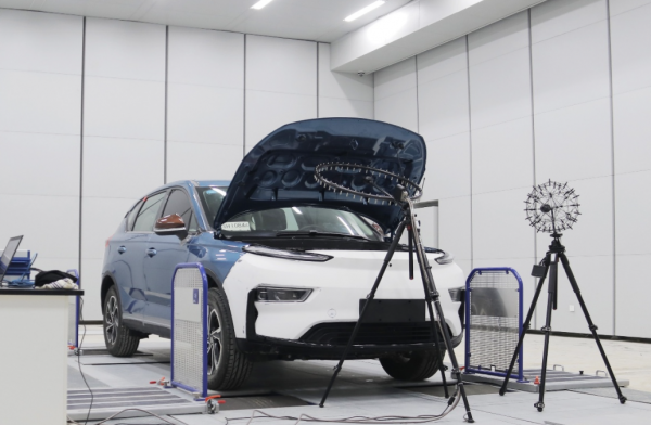 擁有國資背景+雙資質生產的車企，汽車因不達標延期而倒閉