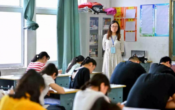 “中二效應”影響初中生,初二成績分層明顯,3類學生已率先搶跑 “中二效應”影響初中生,初二成績分層明顯,3類學生已率先搶跑