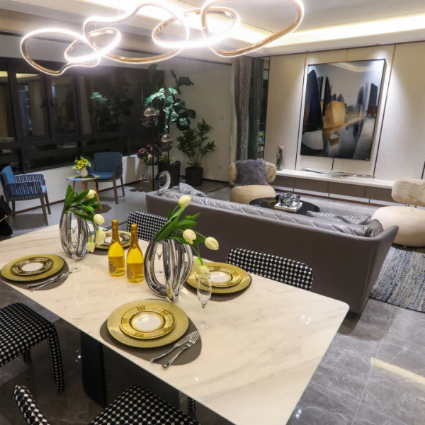 湖泉灣3號&bull;翠湖天地｜建面約122㎡B戶型，輕奢四室，禮遇至臻生活