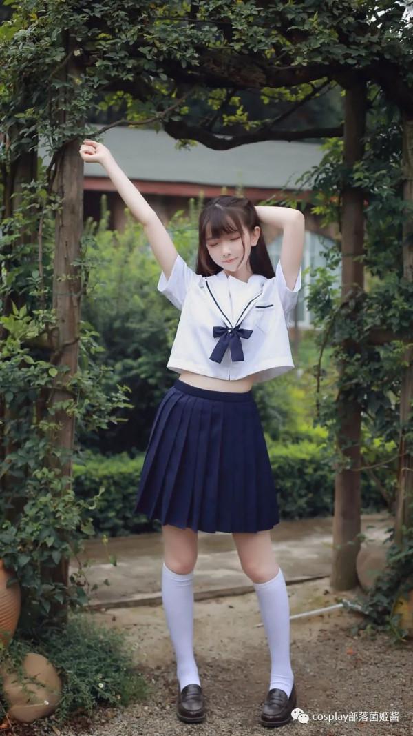 JK少女：想我就抱抱空氣，小可愛無處不在