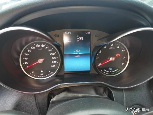 事出反常必有妖!19款賓士C報價22萬,這車螺絲都對不上 事出反常必有妖!19款賓士C報價22萬,這車螺絲都對不上