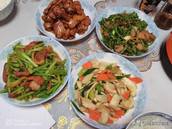 家常羊肉燴菜,一道有湯有菜,營養美味、飽腹暖胃的特色菜 家常羊肉燴菜,一道有湯有菜,營養美味、飽腹暖胃的特色菜