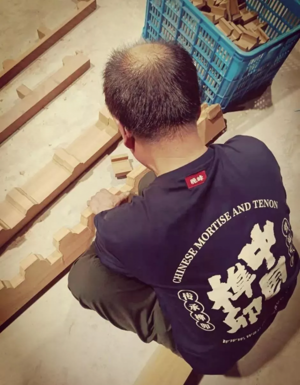 這個山西人，把中國最傳統的榫卯做成了國潮玩具