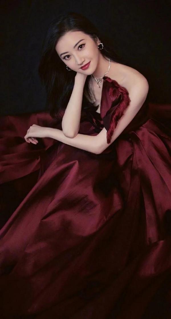 著名演員景甜，真的很甜，美麗大方