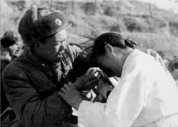 我軍一戰士在朝鮮戰場上一槍未發，志願軍總部批示：他是特等功臣