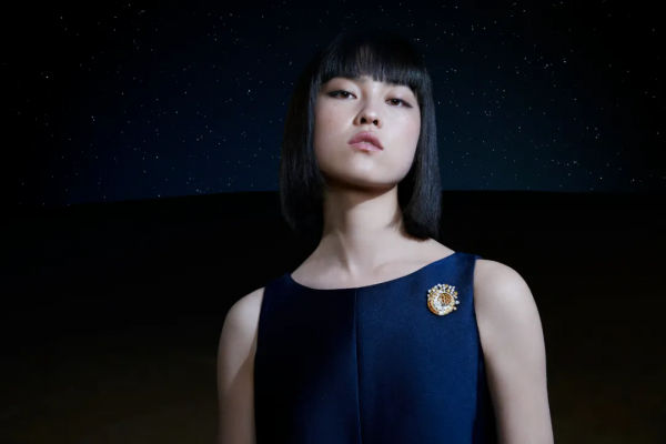Van Cleef &; Arpels 與星辰隔空對話 Van Cleef &; Arpels 與星辰隔空對話