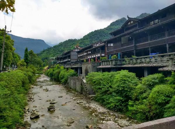 王維獨特的一首送別詩，頷聯“天然入妙，不可湊泊”，是千古名句