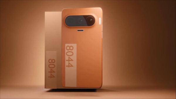 諾基亞8044渲染圖:液態雙攝+驍龍8Gen1,能否迴歸再次稱王 諾基亞8044渲染圖:液態雙攝+驍龍8Gen1,能否迴歸再次稱王