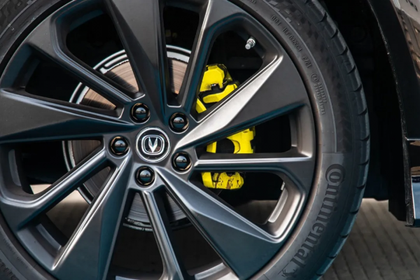 一年就升級，賽道檢驗2022款UNI-T