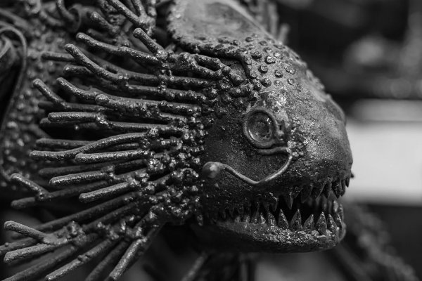 Denis Kulikov 和他的炫酷機甲風動物雕塑