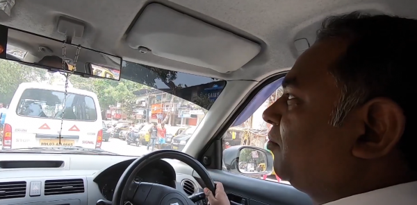 華人美女獨自旅遊印度，聽說孟買發展和上海差不多，這是真的嗎