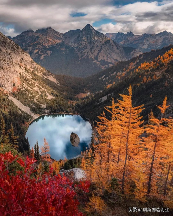 美麗的湖泊，從天上掉落人間的鏡子