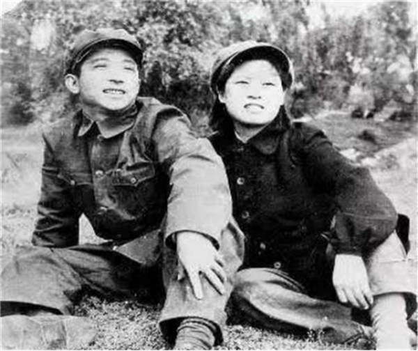 解放海南島我軍犧牲的最高領導，本回家探親半路歸隊，兒子僅半歲