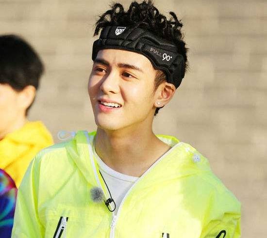 25歲已主演10部劇,被質疑“資源咖”:打工人曾舜晞有多慘? 25歲已主演10部劇,被質疑“資源咖”:打工人曾舜晞有多慘?