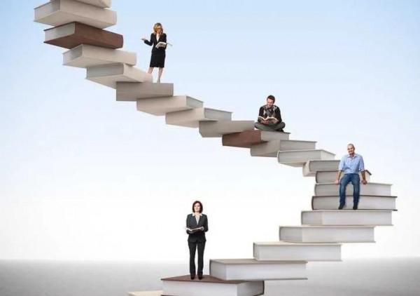 人格面具:每個人都希望把自己理想的一面展現出來 人格面具:每個人都希望把自己理想的一面展現出來