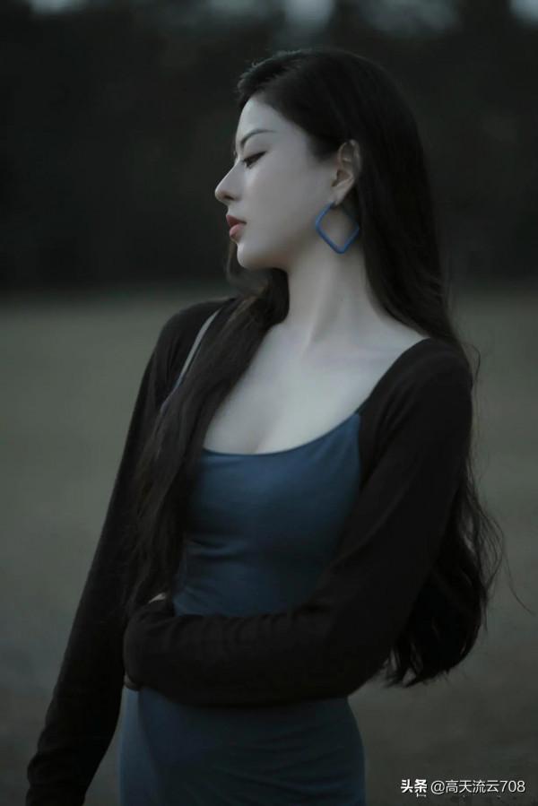 七絕《雨夜情愁》