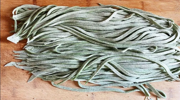 翡翠綠菜面 翡翠綠菜面