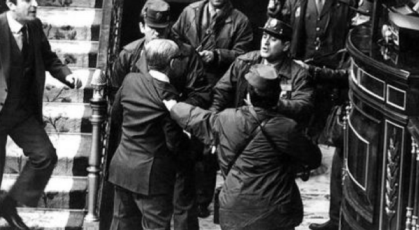 200名士兵持槍政變，綁架西班牙政府高層，為何只堅持了18小時