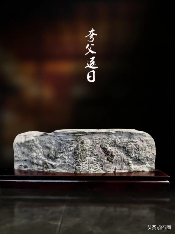 雙年展拍賣總成交34.8萬元!《九蓮》以21萬成交 雙年展拍賣總成交34.8萬元!《九蓮》以21萬成交