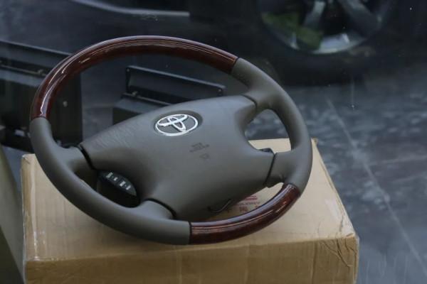 「情懷玩車」翻新復活2002年的豐田佳美，絕代神車，氣質非凡