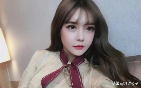 韓安冉遠比想得狠，22歲結三次婚，生產過程也要開直播