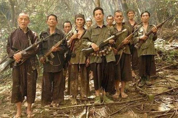 越戰中的“赫蒙人”:50年前助美國作戰,被棄後逃難叢林無人知 越戰中的“赫蒙人”:50年前助美國作戰,被棄後逃難叢林無人知