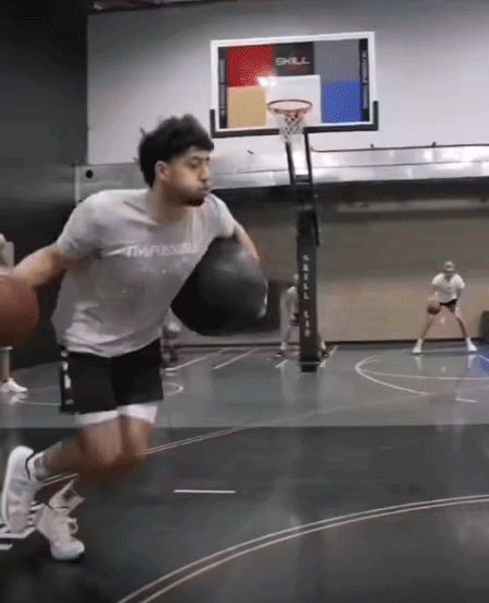 「教學」教你突破後的對抗上籃