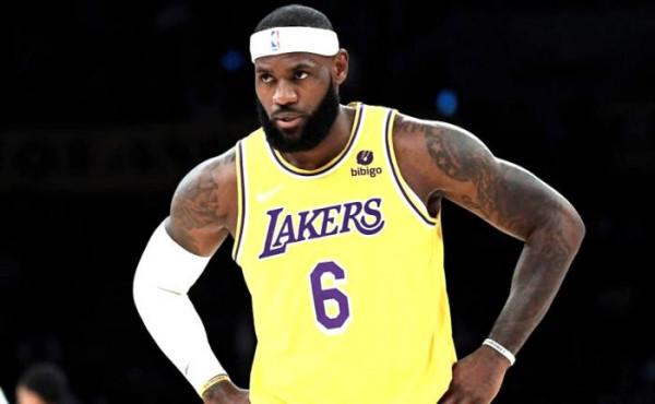 7尺+7尺+7尺，NBA怪獸組合誕生！湖人4天后要頭疼了