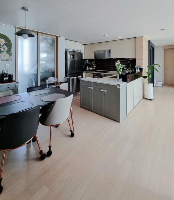 該說還得說,韓國主婦挺有遠見,陽臺全封一個不拆能抵4間功能房 該說還得說,韓國主婦挺有遠見,陽臺全封一個不拆能抵4間功能房