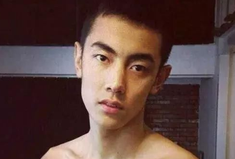 大寫的疑問!都說帥氣,卻怎麼也get不到長相的10位男星… 大寫的疑問!都說帥氣,卻怎麼也get不到長相的10位男星…