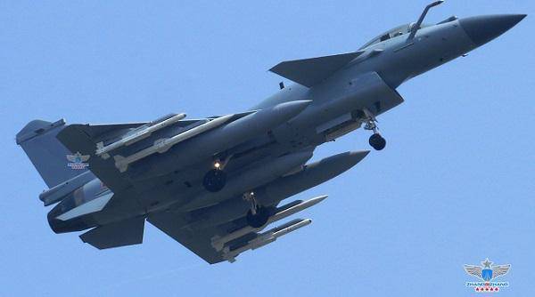 兩岸最強單發戰機對決,殲-10C與F-16V誰更強?綜合對比便知 兩岸最強單發戰機對決,殲-10C與F-16V誰更強?綜合對比便知