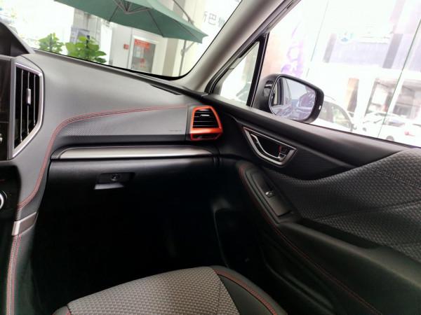 黑化夠徹底 實拍斯巴魯森林人運動版 配置挺厚道